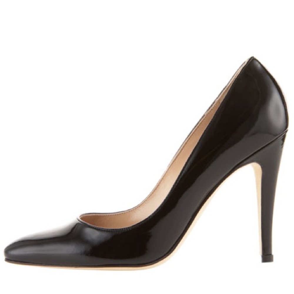Manolo Blahnik / tuccio Black Patent Leather Pumps 38.5 8.5